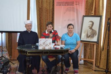 the book coming back to the author's hometown
