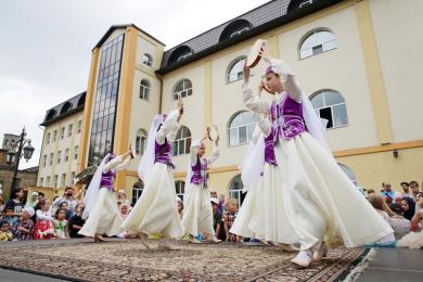 Eid al-Fitr Kyiv Eid al-Fitr 2017 at “Alraid” Islamic Cultural Centres