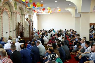 Ид аль-Фитр в Исламском центре г. Киев Исламские центры «Альраид» отмечают Ид аль-Фитр