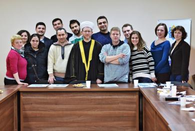 В Исламском культурном центре г. Киева принимали гостей – членов неправительственных общественных организаций, в том числе и Youth of European nationalities (YEN, «Молодежь народностей Европы») Немцы делились опытом работы с мигрантами