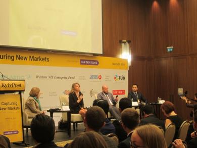 Конференція Capturing New Markets, котра відбулася 29 березня в готелі Hilton Kyiv, стала одним з наймасштабніших тематичних заходів Український бізнес шукає нові ринки і інвестиції в ісламських країнах