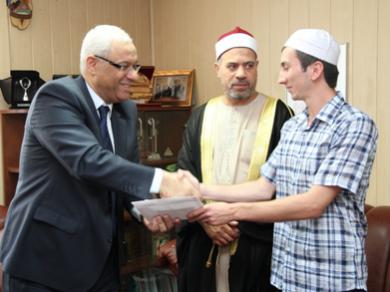 أول حفاظ أوكراني في العصر الحديث يشارك في مسابقة رمضانية دولية للقرآن الكريم في مصر أول حفاظ أوكراني في العصر الحديث يشارك في مسابقة رمضانية دولية للقرآن الكريم في مصر